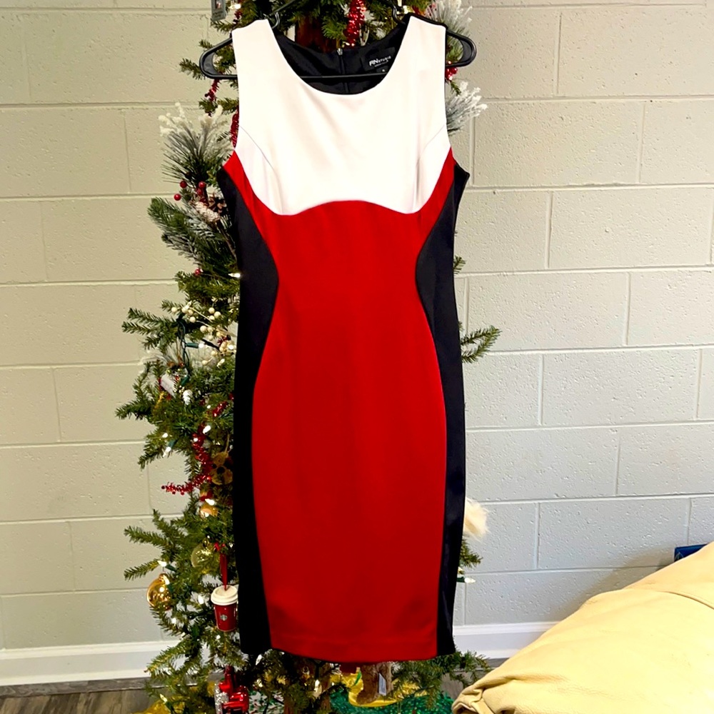 Sleeveless dress
